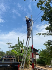 งานไฟฟ้า (กองช่าง) อบต.โคกสำราญ ดำเนินการซ่อมแซมไฟฟ้าภายในหมู่บ้าน
